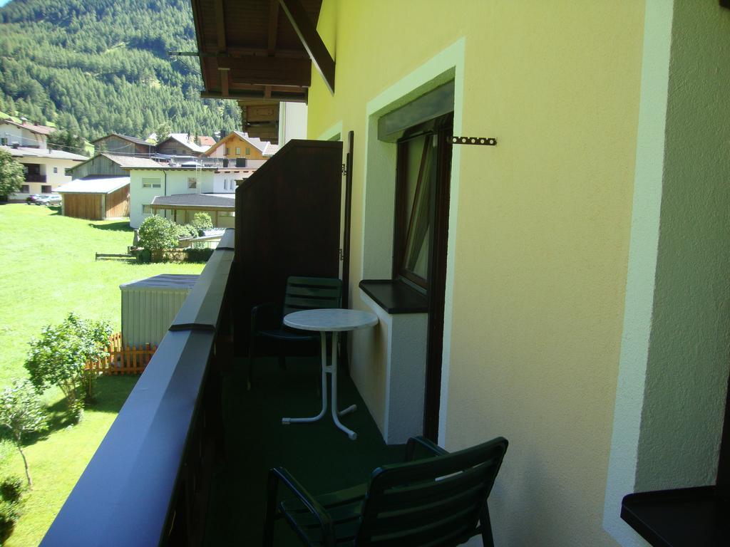 Bed and Breakfast Haus Sonnschein Sölden Exterior foto